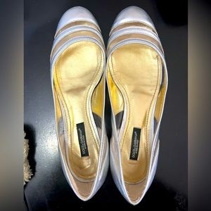 Dolce & Gabbana size 36 silver & gold flats
